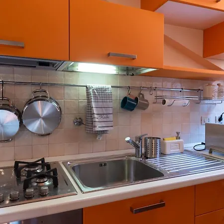 Fondazza - Little Tower Apartment