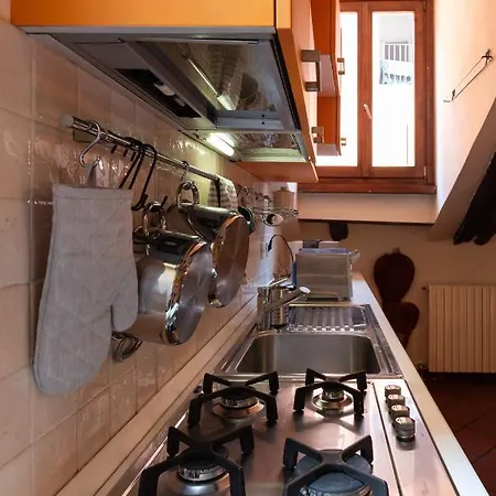 Fondazza - Little Tower Apartment