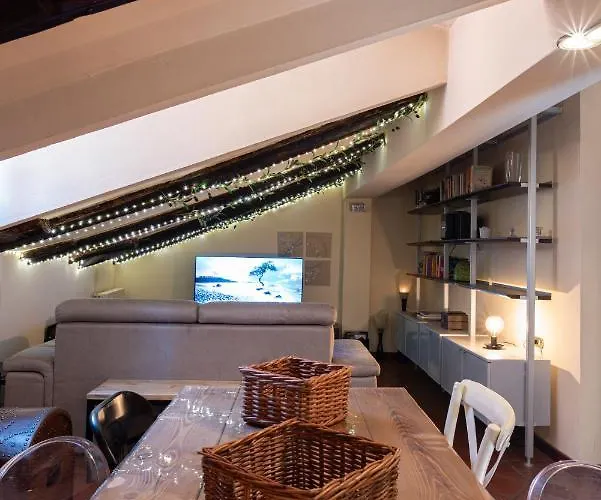 Fondazza - Little Tower * ボローニャ