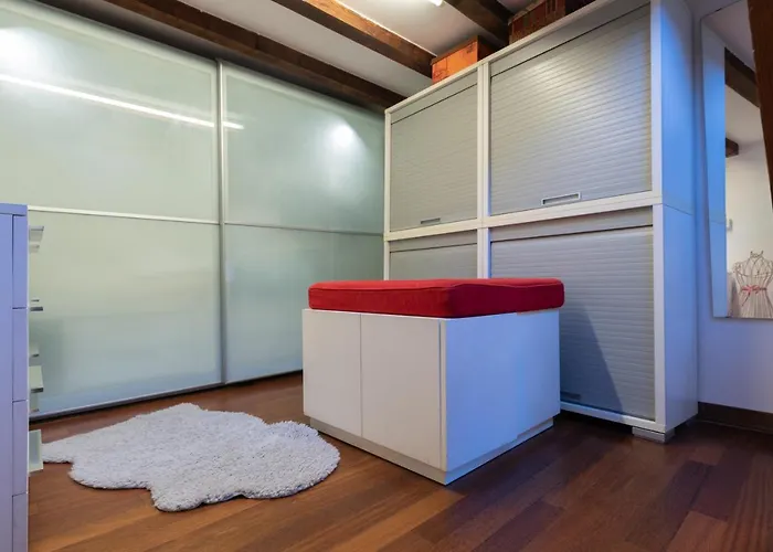 Fondazza - Little Tower * ボローニャ