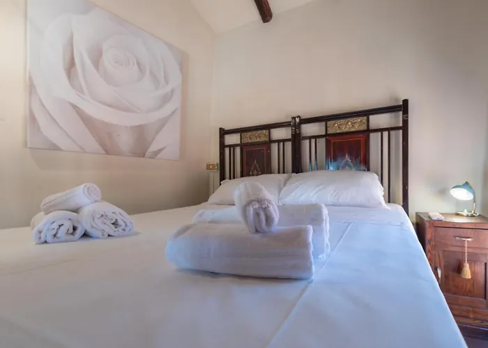 Fondazza - Little Tower アパート *